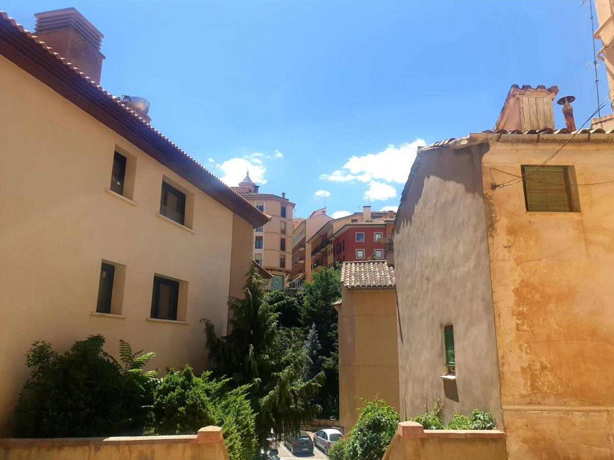 Estudios Los Arcos Teruel Bagian luar foto